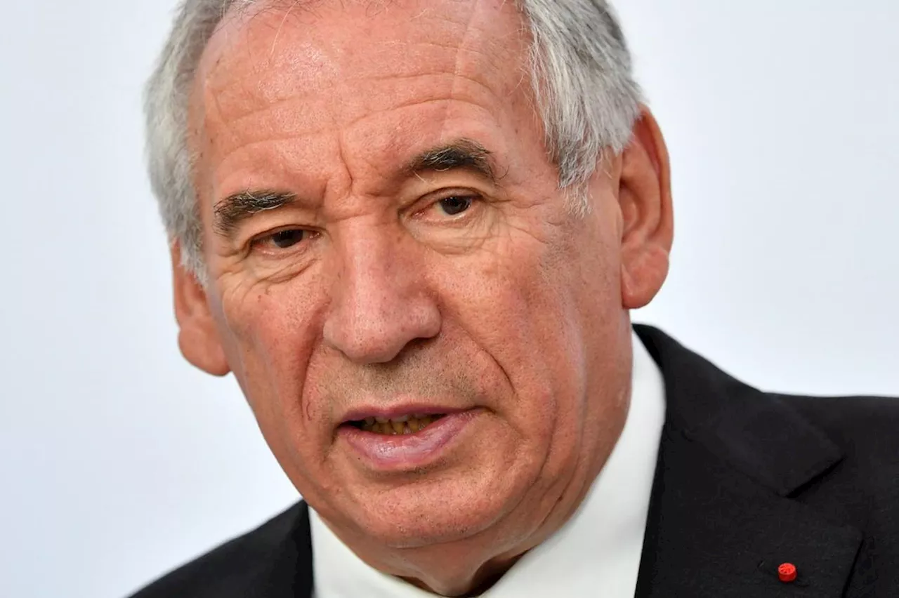 Budget 2026 : François Bayrou rassure sur le maintien des réductions d’impôts pour les dons aux associations