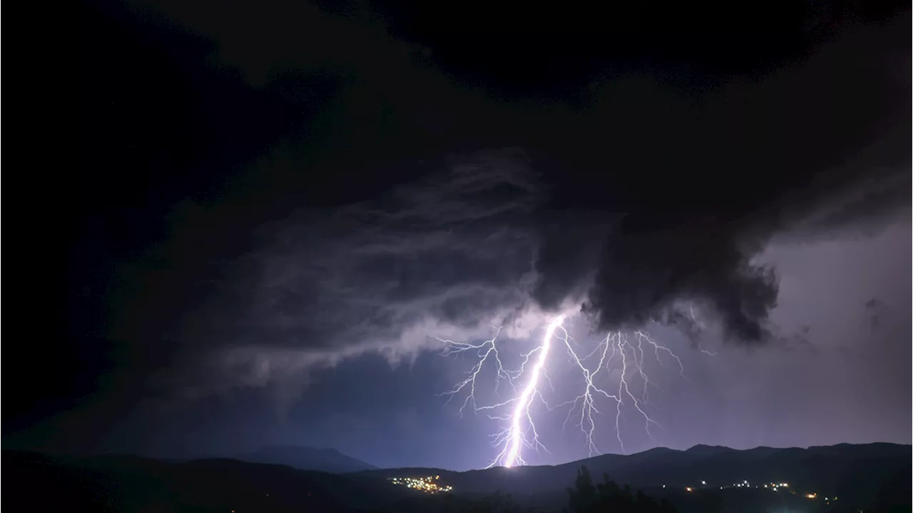 Con i temporali estivi arriva il picco dei fulmini, tra luglio e agosto