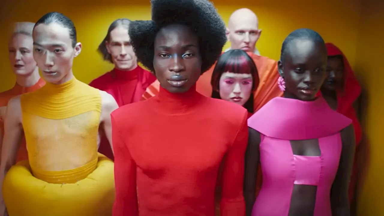 Dopo lo spot 'woke' per l'elettrico, le vendite di Jaguar sono (letteralmente) crollate