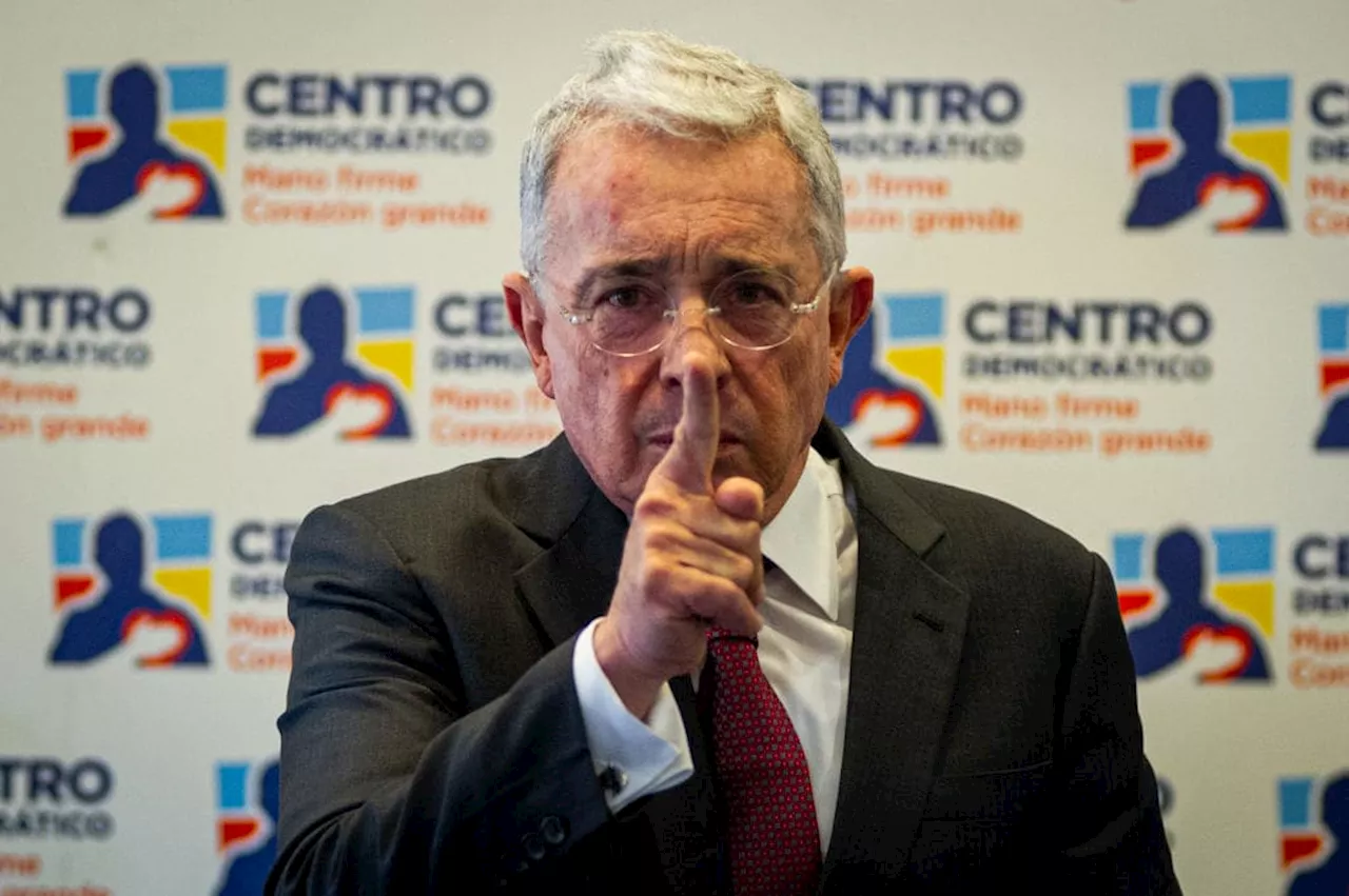Hubo sesgo y lo debe considerar la justicia: Álvaro Uribe sustenta apelación y defiende a su familia