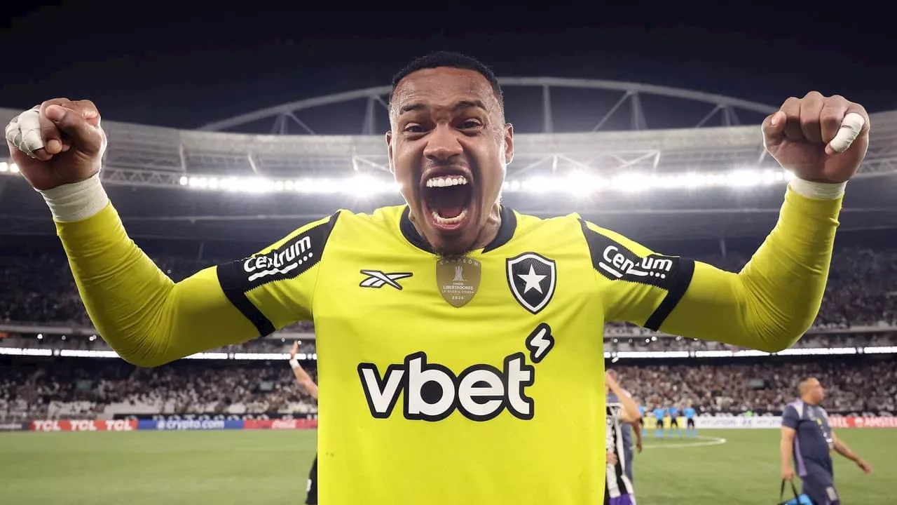 Botafogo recebe proposta de clube da Premier League por John