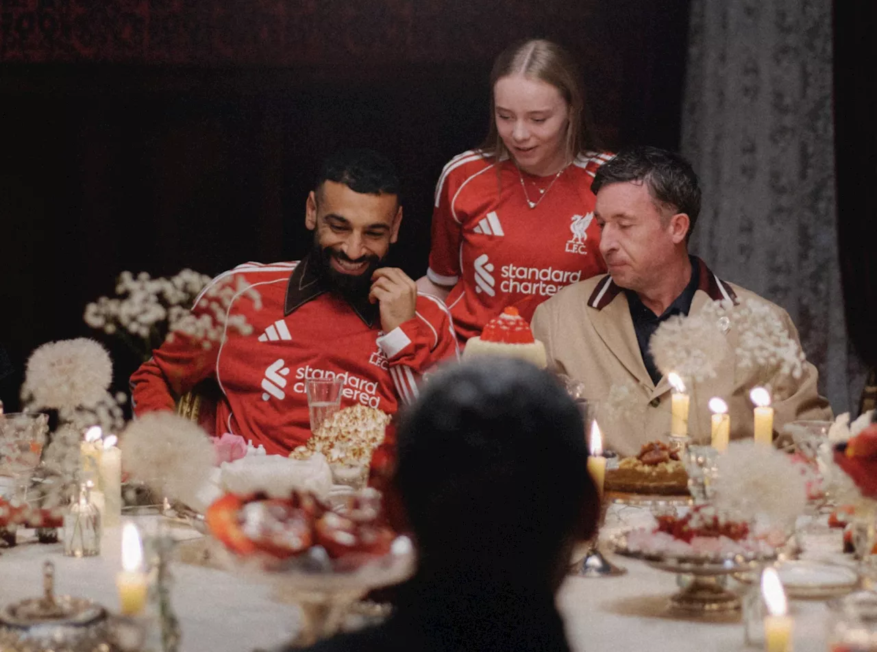 هدية مفاجئة لمحمد صلاح تشعل مواقع التواصل الاجتماعي (صورة)