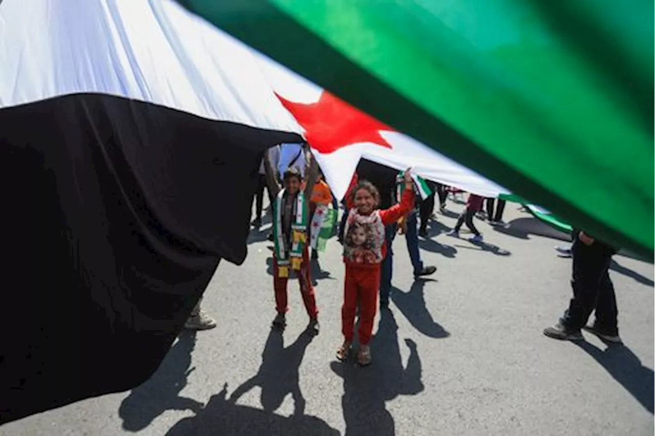 سوريا تبدأ تقديم خدمات قنصلية لمواطنيها في ليبيا وتستعد لإرسال وفد إلى السودان