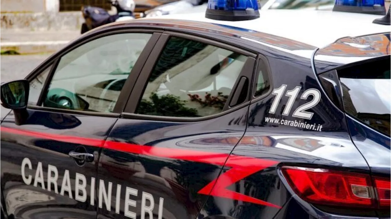 Aggredisce la moglie con una roncola, la donna è gravissima