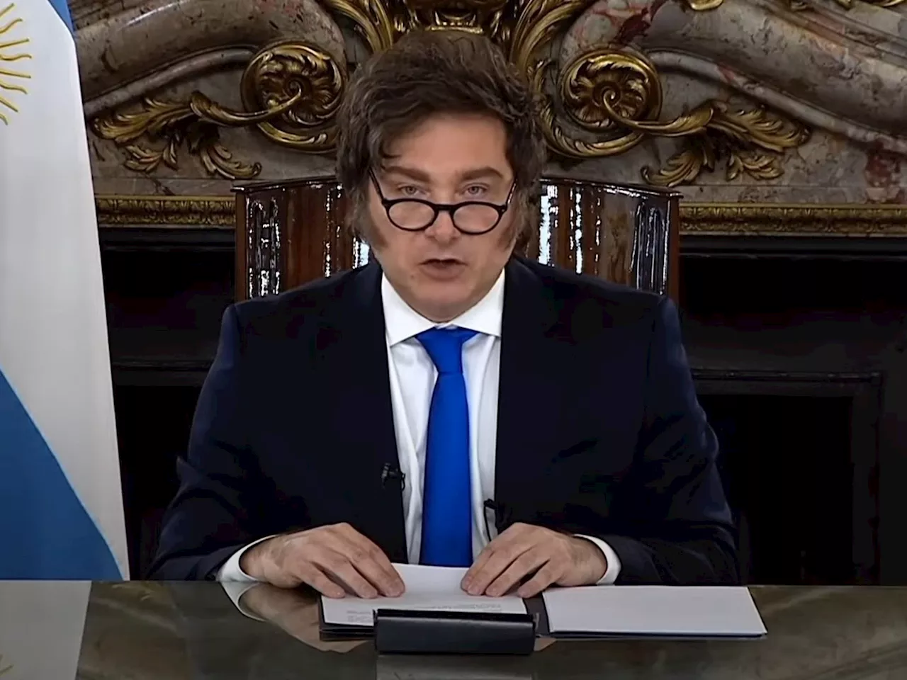 Milei apura una de las medidas para seguir bajando la inflación y vuelve a meterse en campaña contra los K