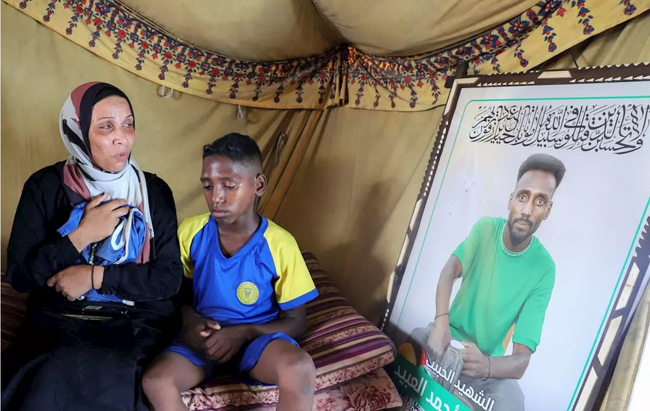 Fans and family honor ‘Palestinian Pele’ killed in Gaza while queuing for aid