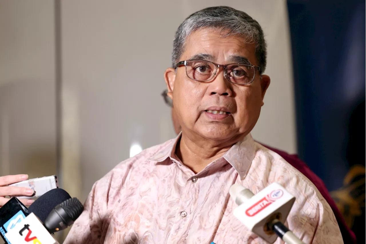 Unity Minister urges firm action over upside-down Jalur Gemilang incident