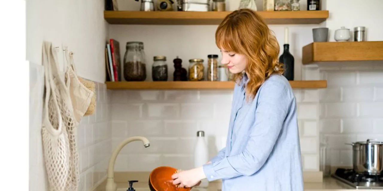 The 4 Easiest Ways To Reduce Your Chemical Exposure, From An MD