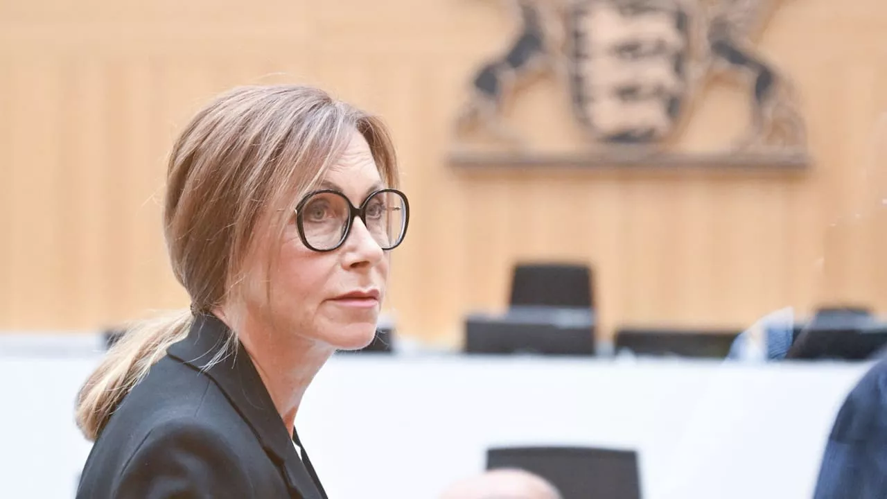 Stuttgart: Polizist Rouven Laur getötet, Mutter sagt aus
