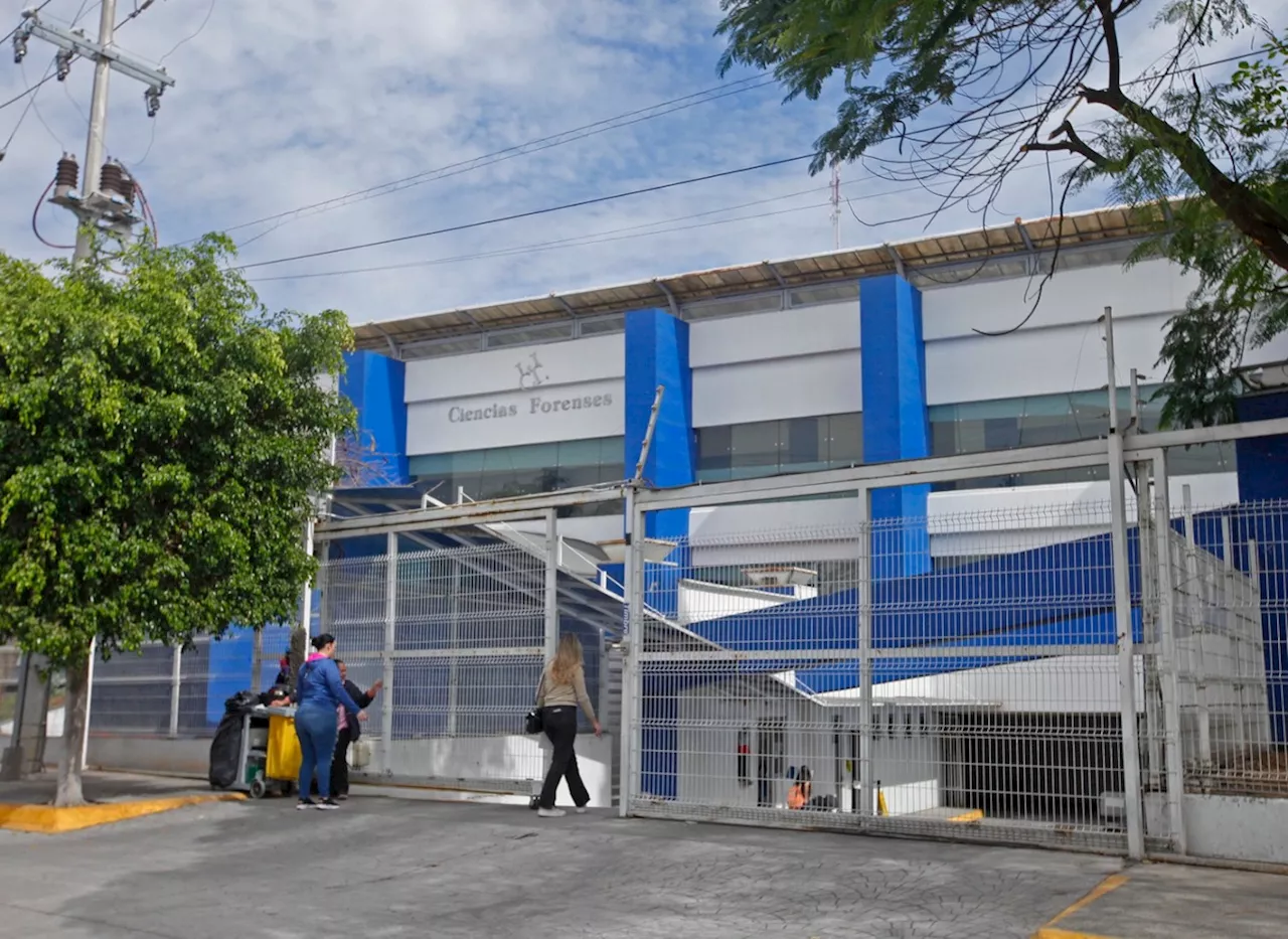 Cadáveres no identificados se desbordan en congeladores del forense en Jalisco