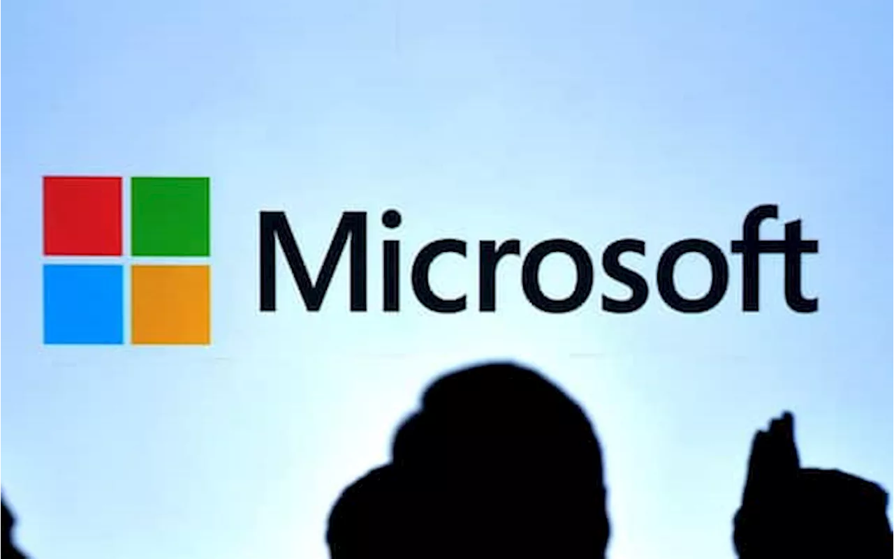 Usa, utente fa causa a Microsoft per l’upgrade forzato a Windows 11