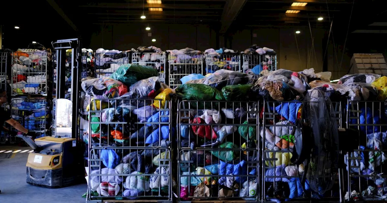 Wo Altkleiderspenden aus Österreich am Ende wirklich landen