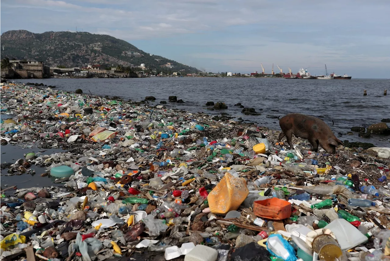 Plastic pollution talks go into overtime as countries push for late breakthrough