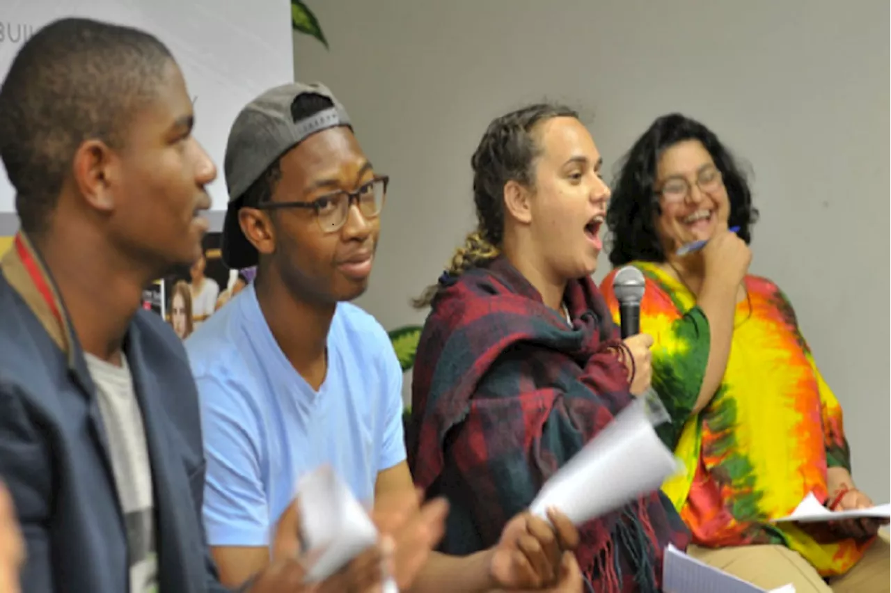 UCT students express their views on the National Dialogue Convention - SABC News - Breaking news, special reports, world, business, sport coverage of all South African current events. Africa's news leader.