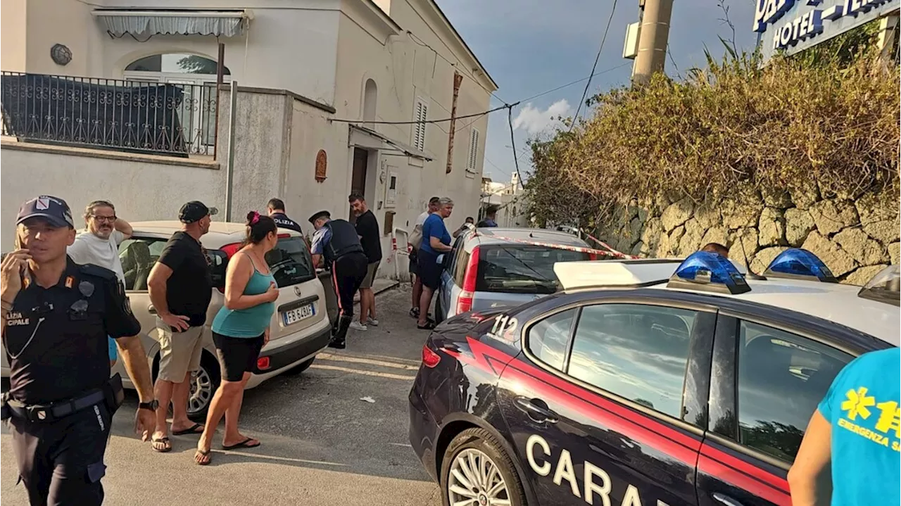 Sparatoria a Forio d'Ischia, tre morti e una donna ferita grave