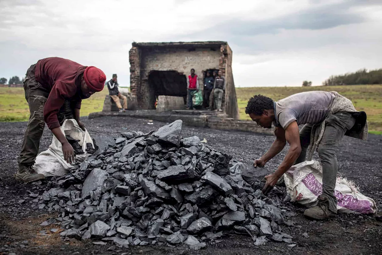 ‘Unacceptable that SA mines are surrounded by squatter camps’