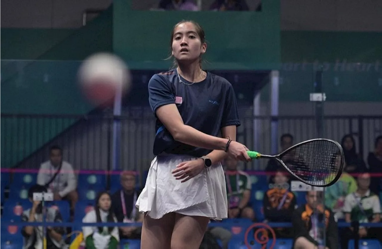 Aira Azman claims third consecutive national squash crown after five-set thriller against sister Aifa