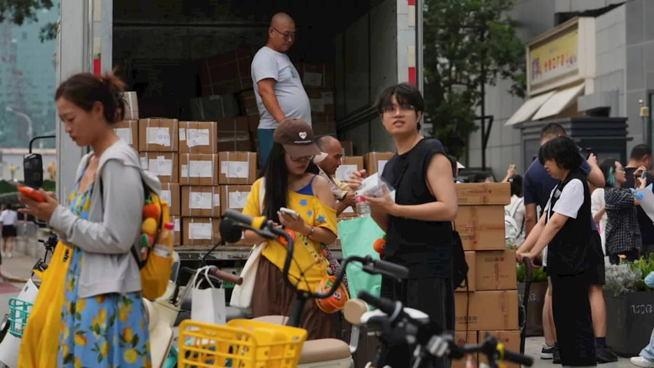 Cutting Excess Capacity Alone Won't Lift China's Economy: Focus on Consumption, Says Economist