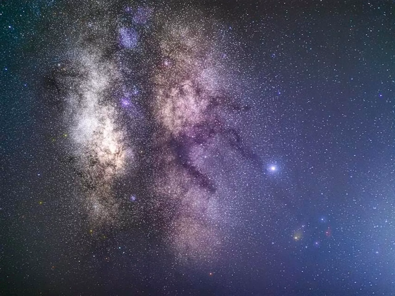 See The Six-Planet Parade Peak As ‘Black Moon’ Arrives: The Night Sky This Week