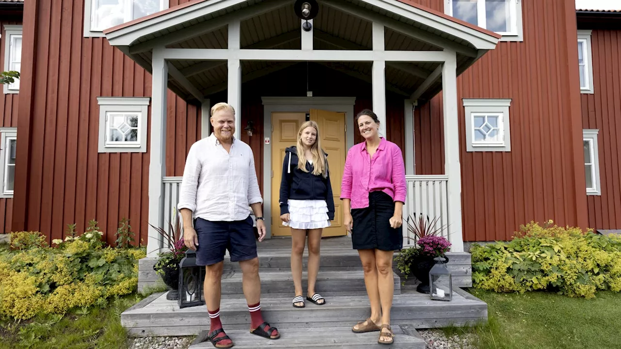 Familjen Strömqvists släktgård i Järvsta lockade tv-team