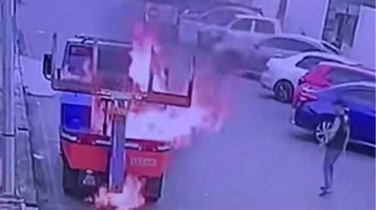 Man held for torching Johor Bahru City Council truck after car was towed