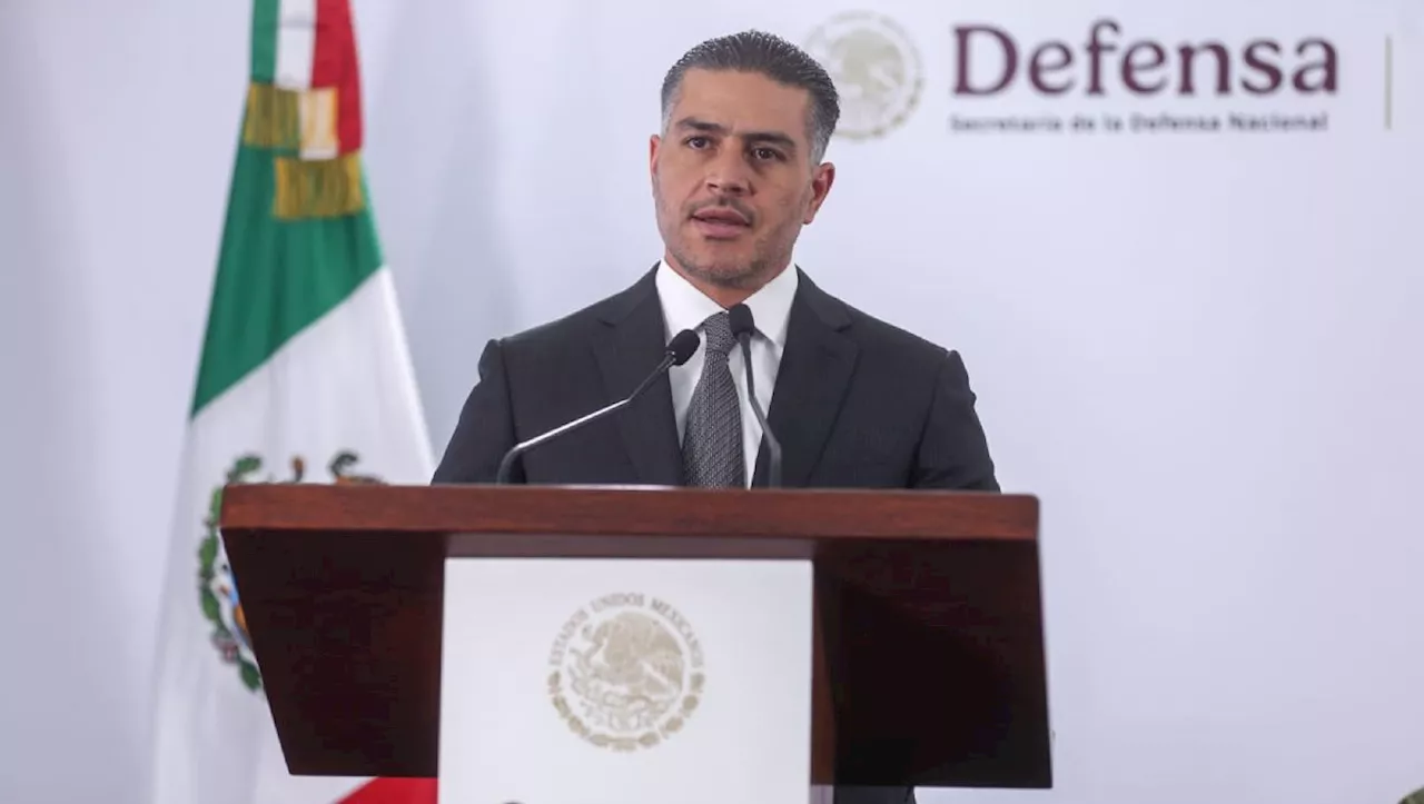 Refuerzan seguridad en Sinaloa con entrega de 100 patrullas; Guardia Nacional capacitará a elementos estatales