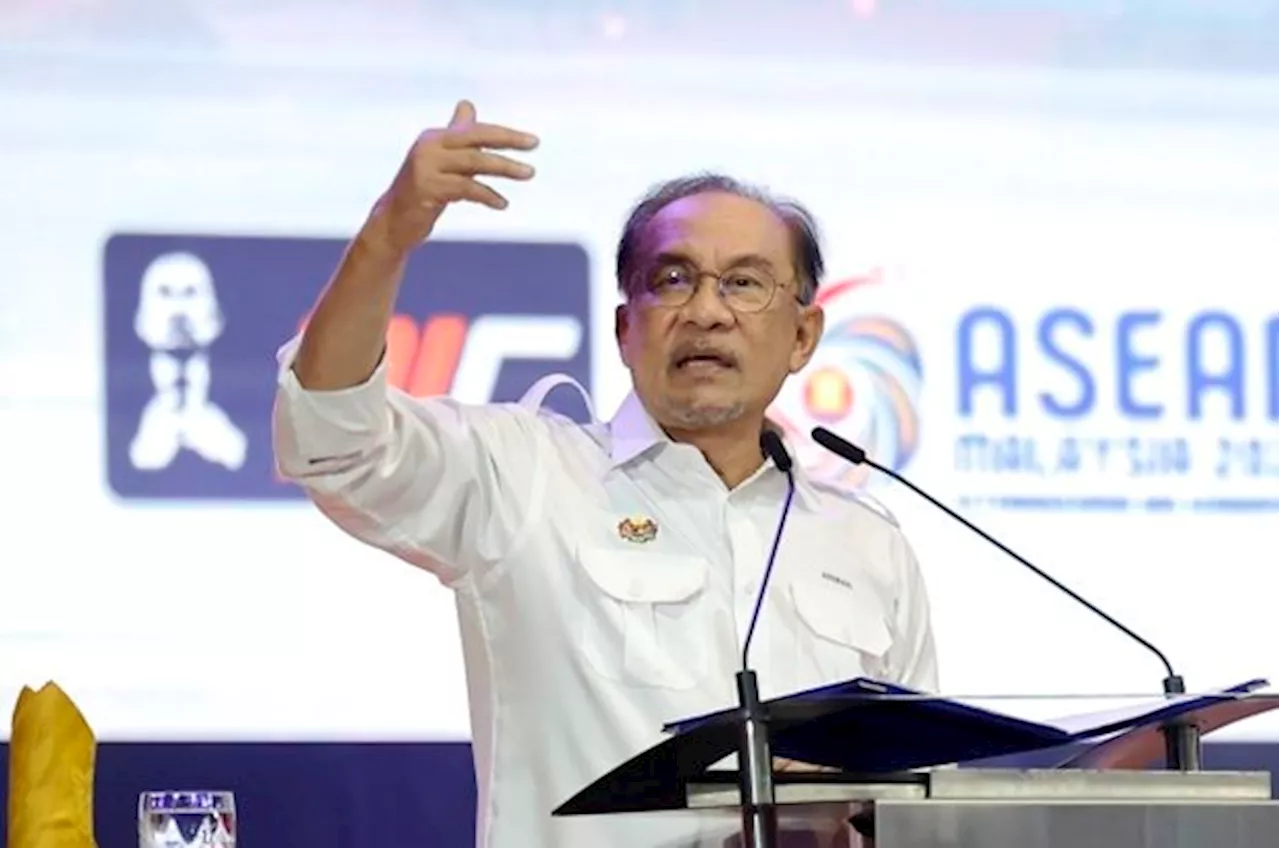 Government can consider RM100 student aid, says Anwar