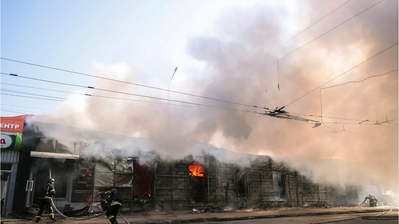 Ucraina, diluvio di fuoco nella notte del vertice con Trump