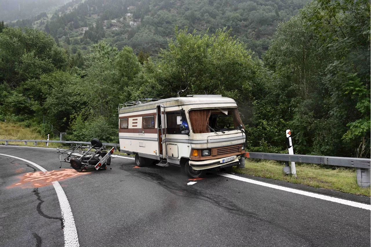 Mesocco GR: Wohnmobil kollidiert mit leichtem Motorfahrzeug