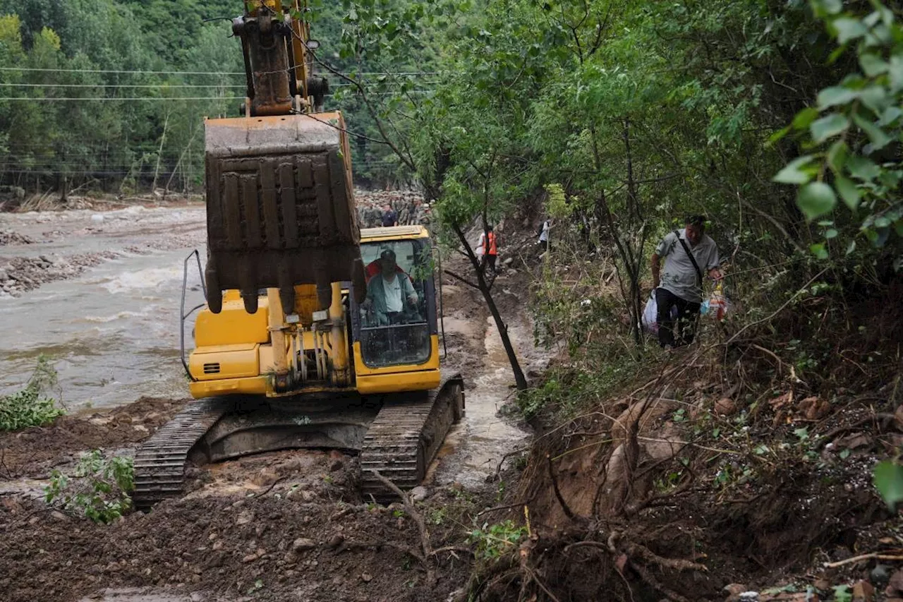 60 dead in China after severe flooding