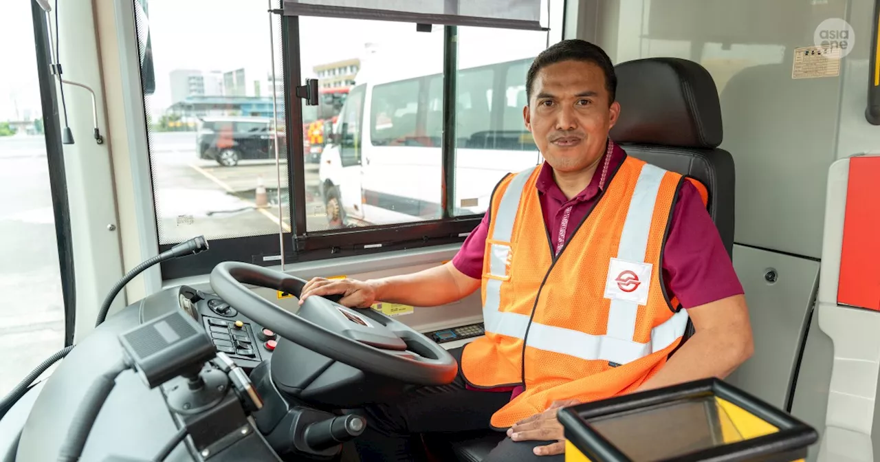 SMRT Bus Captain's Heroism Extinguishes Car Fire Near KKH