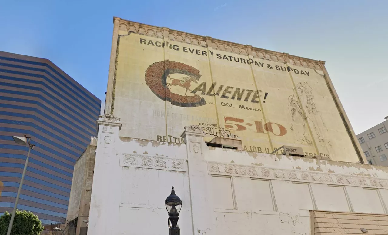 Everybody's favorite San Diego eyesore gets an ultimatum