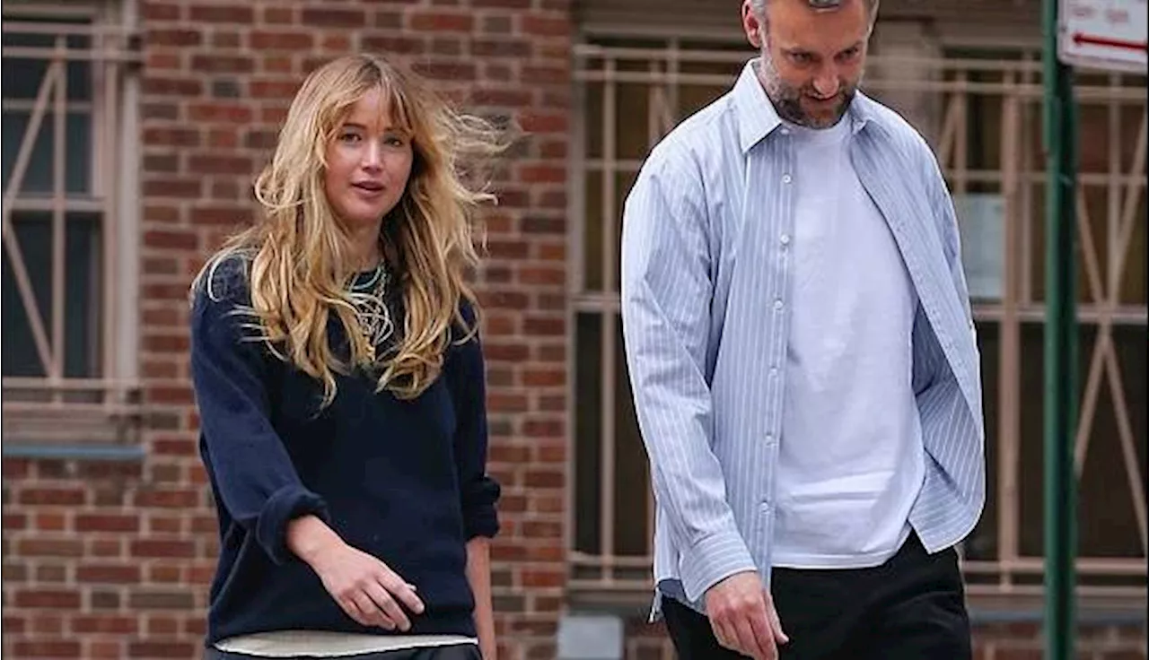 Jennifer Lawrence spotted enjoying bike ride with husband Cooke Maroney in New York