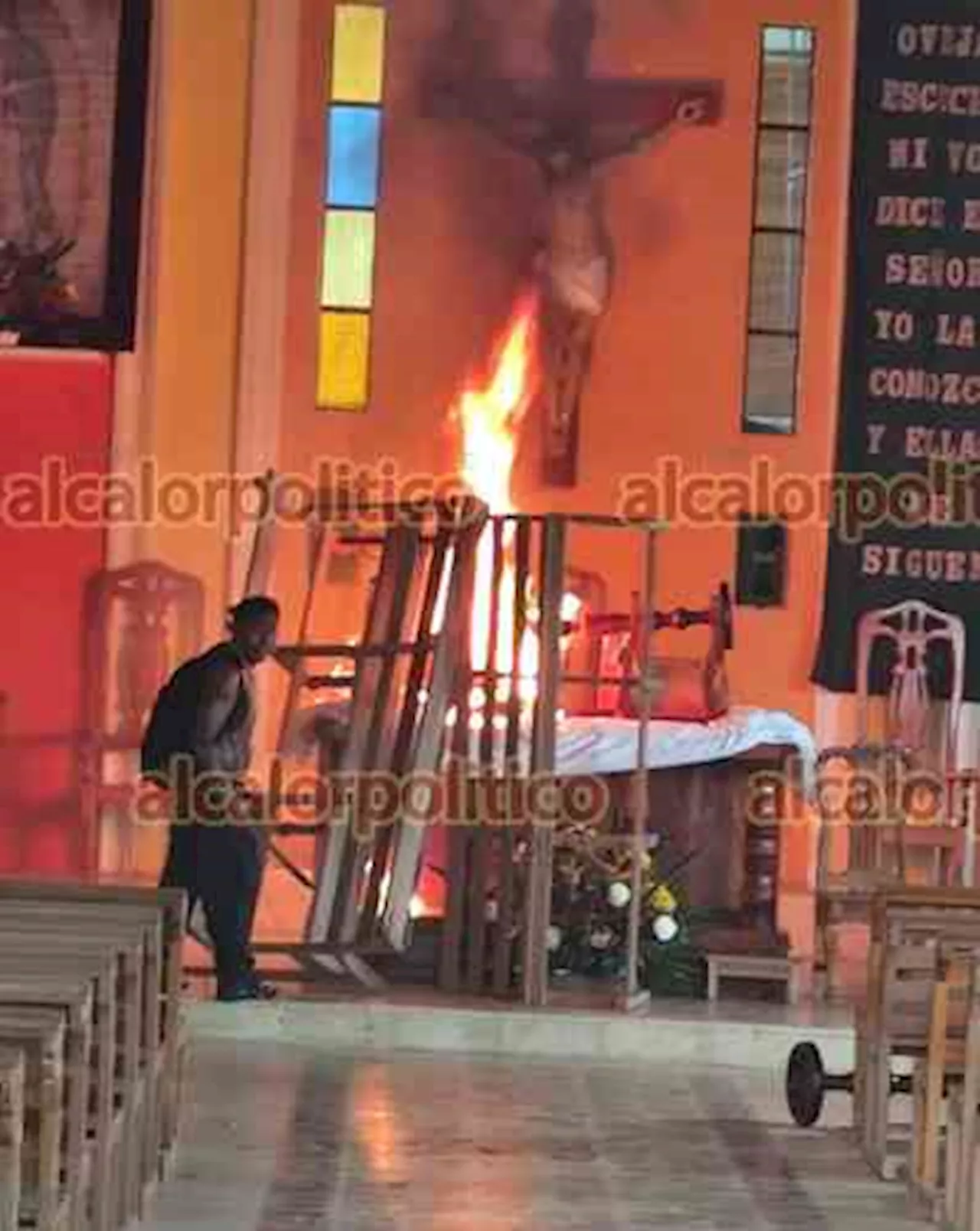 Detienen a hombre tras causar destrozos en iglesia de Tilapan, San Andrés Tuxtla