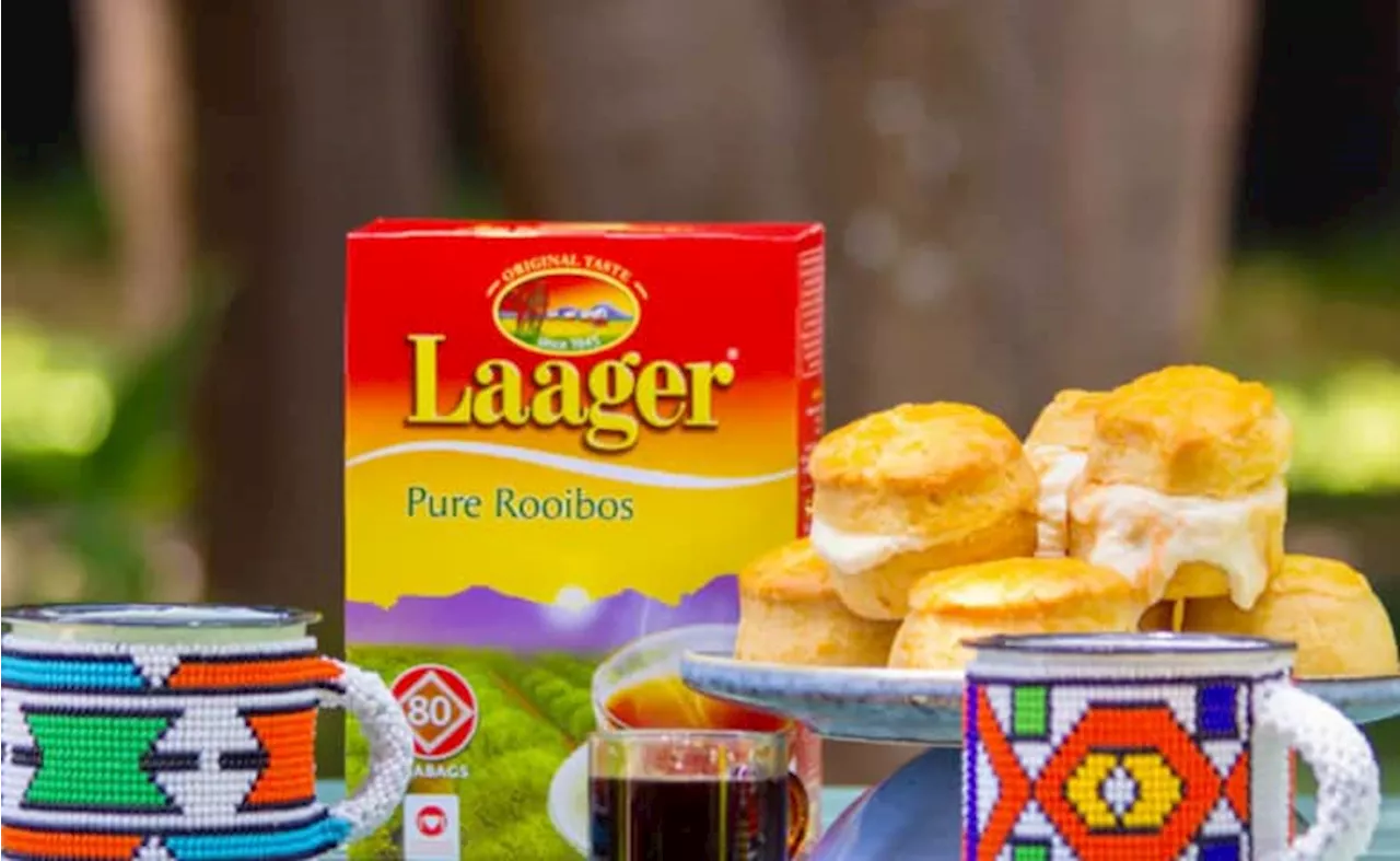 Vanilla scones served with rooibos Chantilly cream