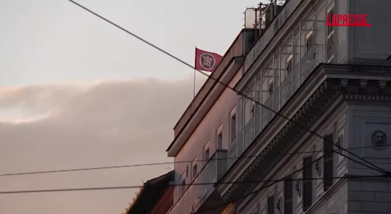 Roma, i cittadini: «Sgomberare la sede di Casapound? Magari»