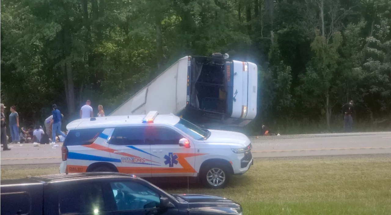 Tour bus with over 50 people from Niagara Falls to NYC flips on highway, child among dead