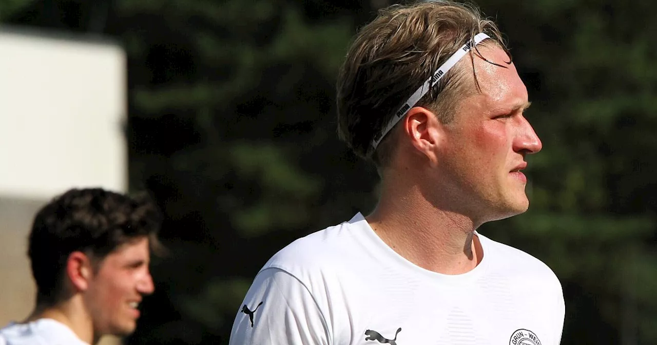 Teams positionieren sich. Der Phoenix aus Pödinghausen steigt aus der Asche