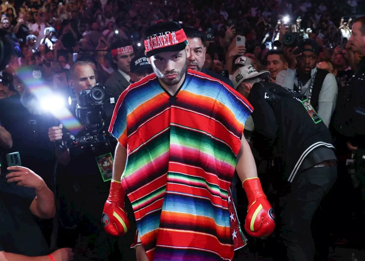 Mexican boxer Chavez Jr. to be released pending trial
