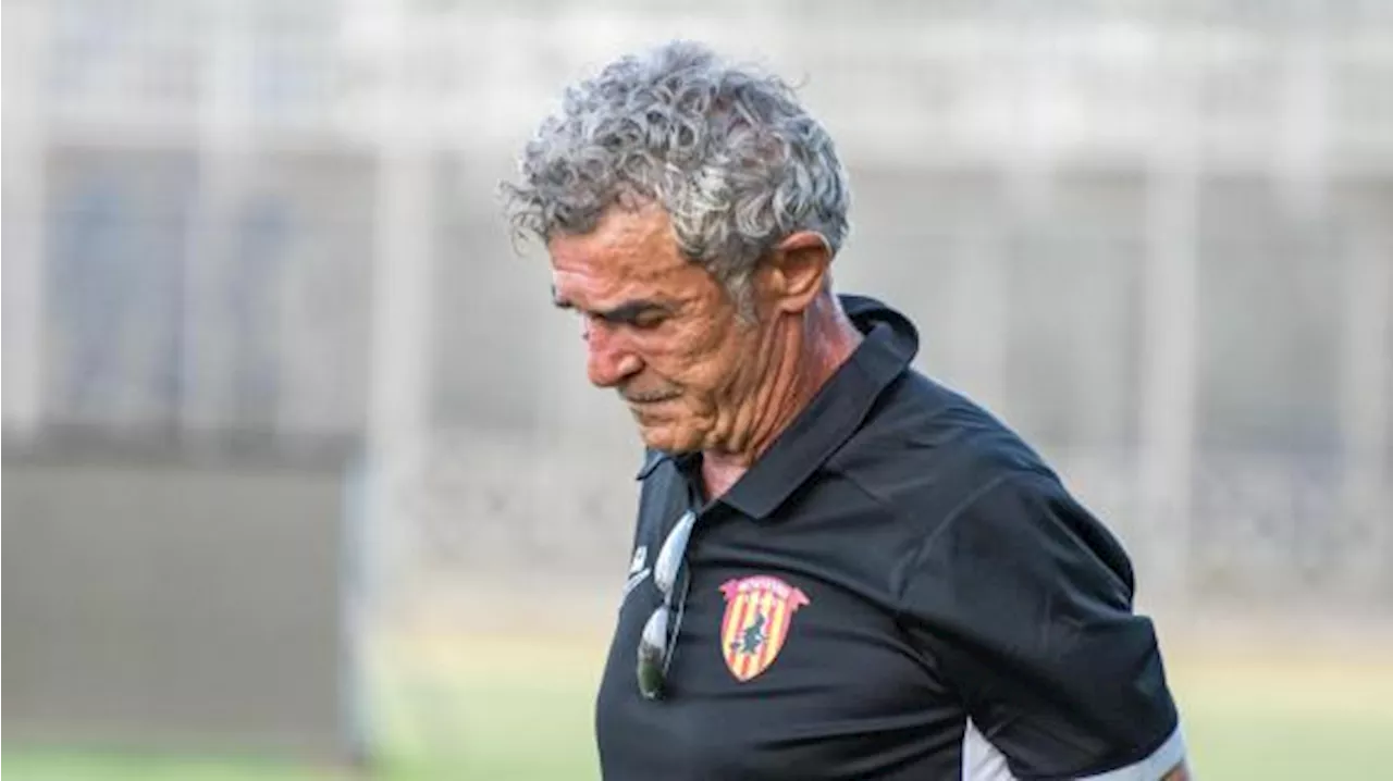 Benevento, Auteri: 'Contro il Crotone gara impegnativa, ma abbiamo la nostra identità'