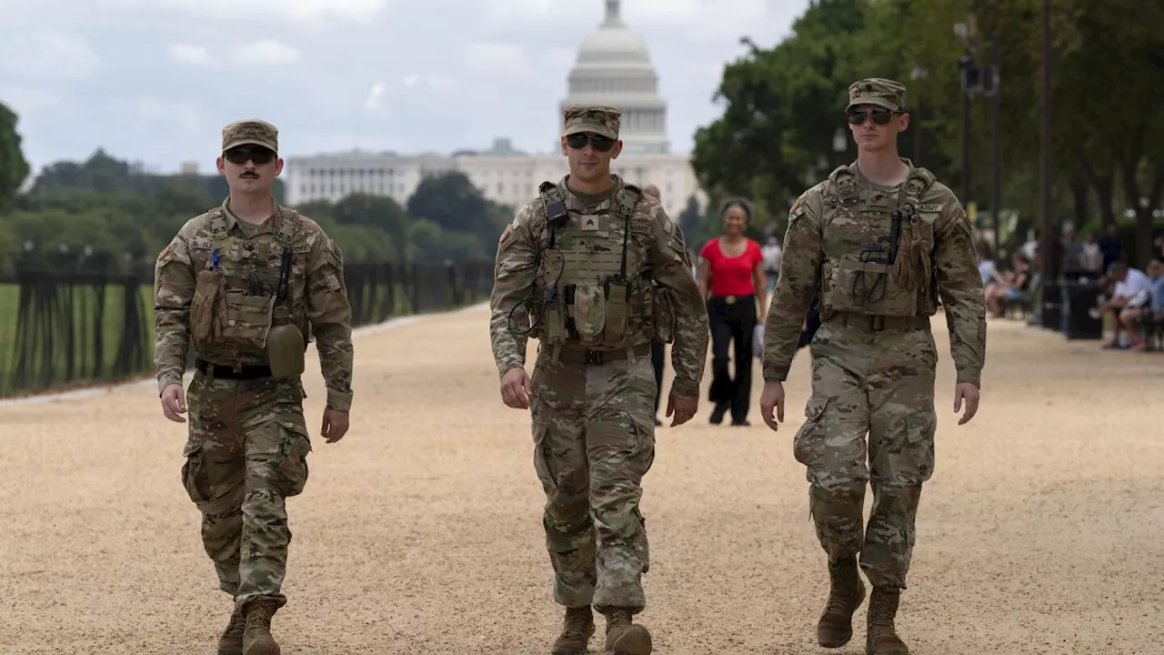 El Pentágono dice que unas unidades de la Guardia Nacional en Washington ahora portan armas de fuego