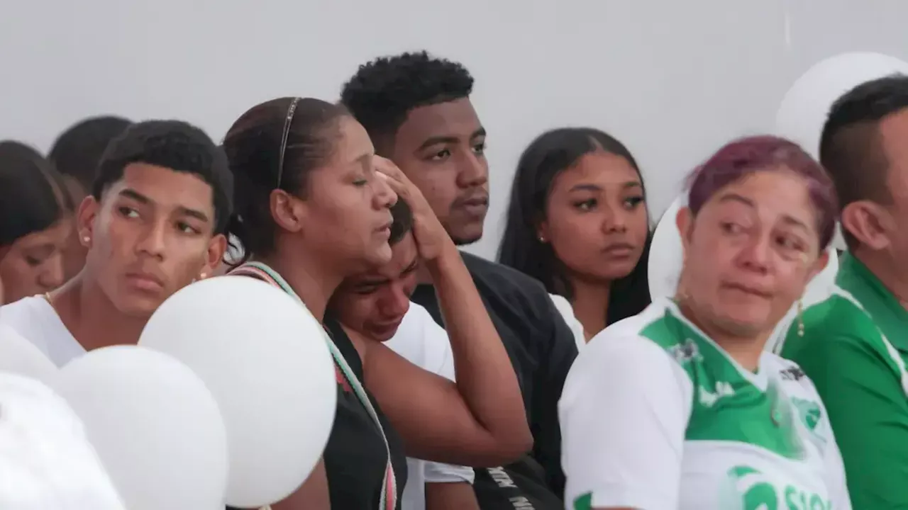 Cali llora y rinde un sentido homenaje a sus víctimas: así fue el sepelio de Juan Diego Martínez y la velatón por los rostros detrás de la tragedia