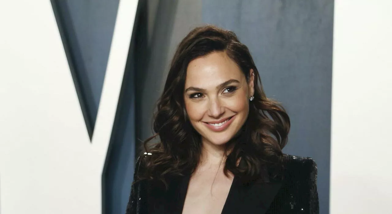 Butler e la raccolta fondi per l'esercito israeliano, Gadot istruttrice dell'Idf. Gli artisti Propal: fuori dalla Mostra