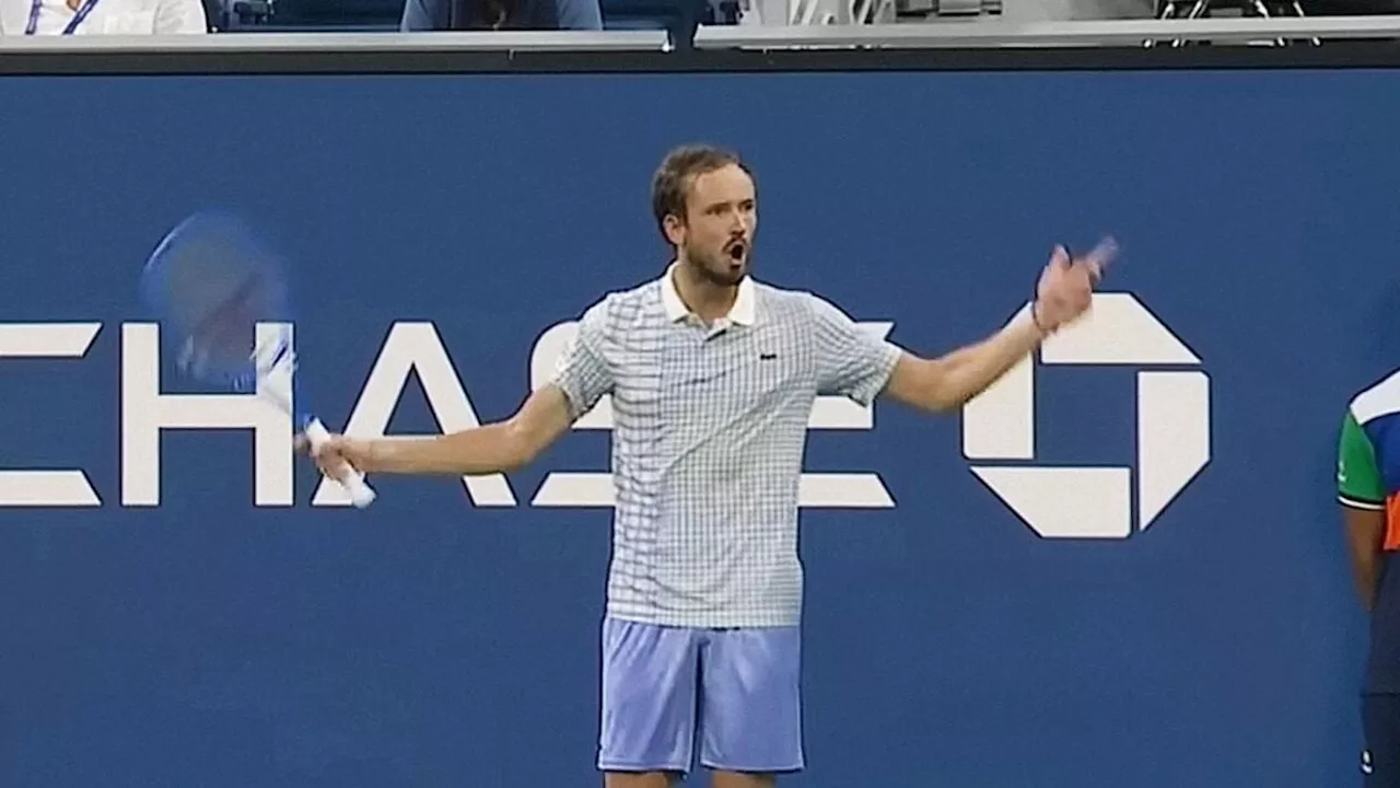 US Open Delayed After Player Encourages Crowd To Yell At His Opponent For Six Minutes