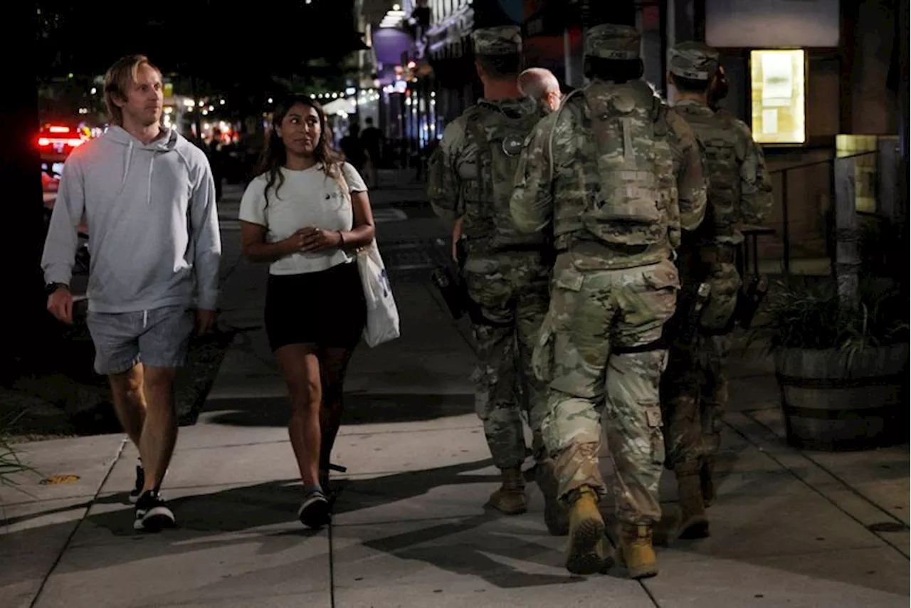 US National Guard troops in Washington to begin carrying weapons, officials say