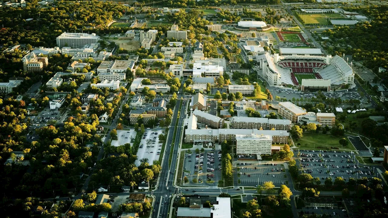 University of Arkansas Reports of Active Shooter Prove to Be False
