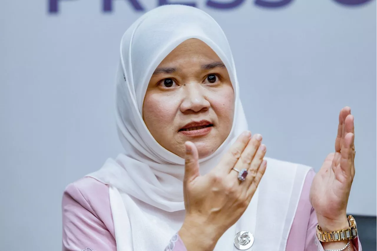 Private kindergarten fee hikes only allowed after three years, says Fadhlina