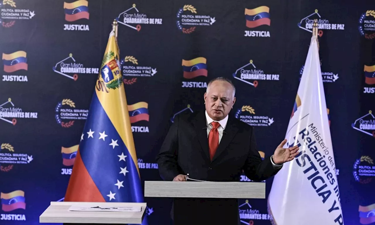 Venezuela builds up border security over US warships