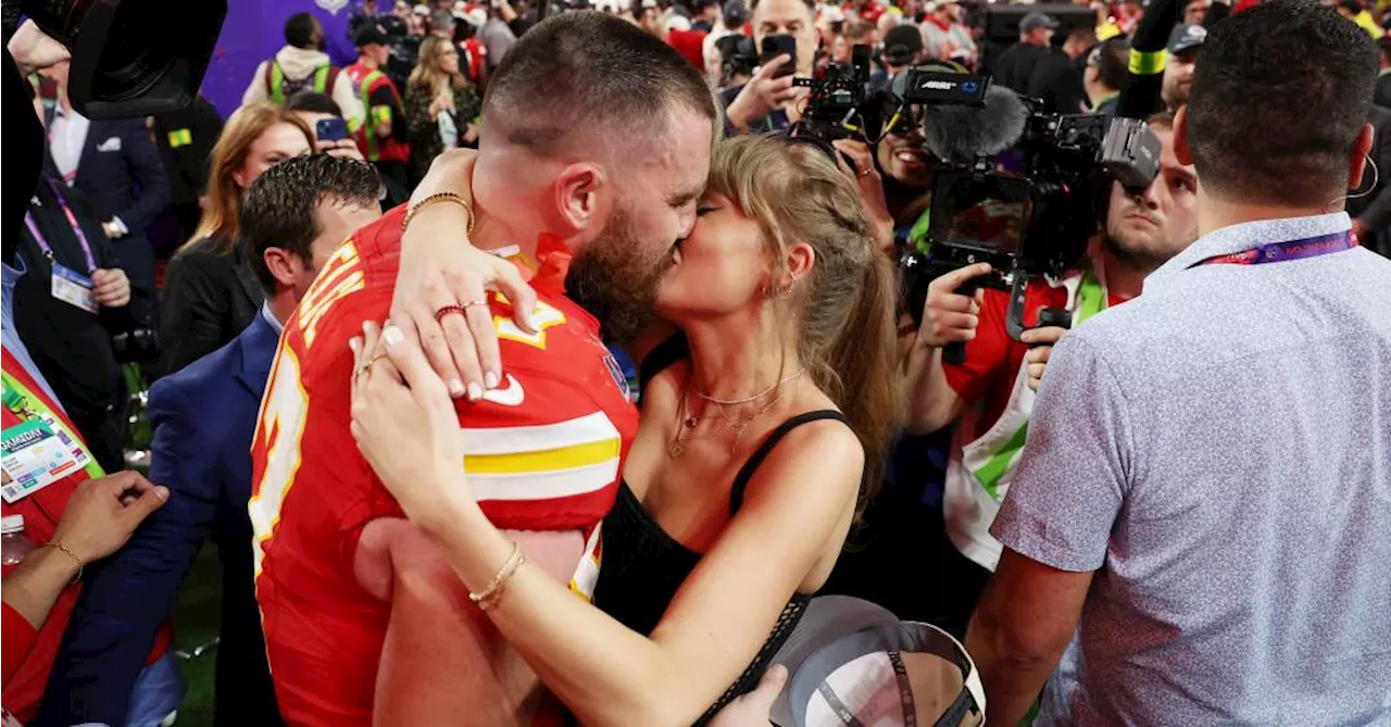 Taylor Swift é pedida em casamento por Travis Kelce