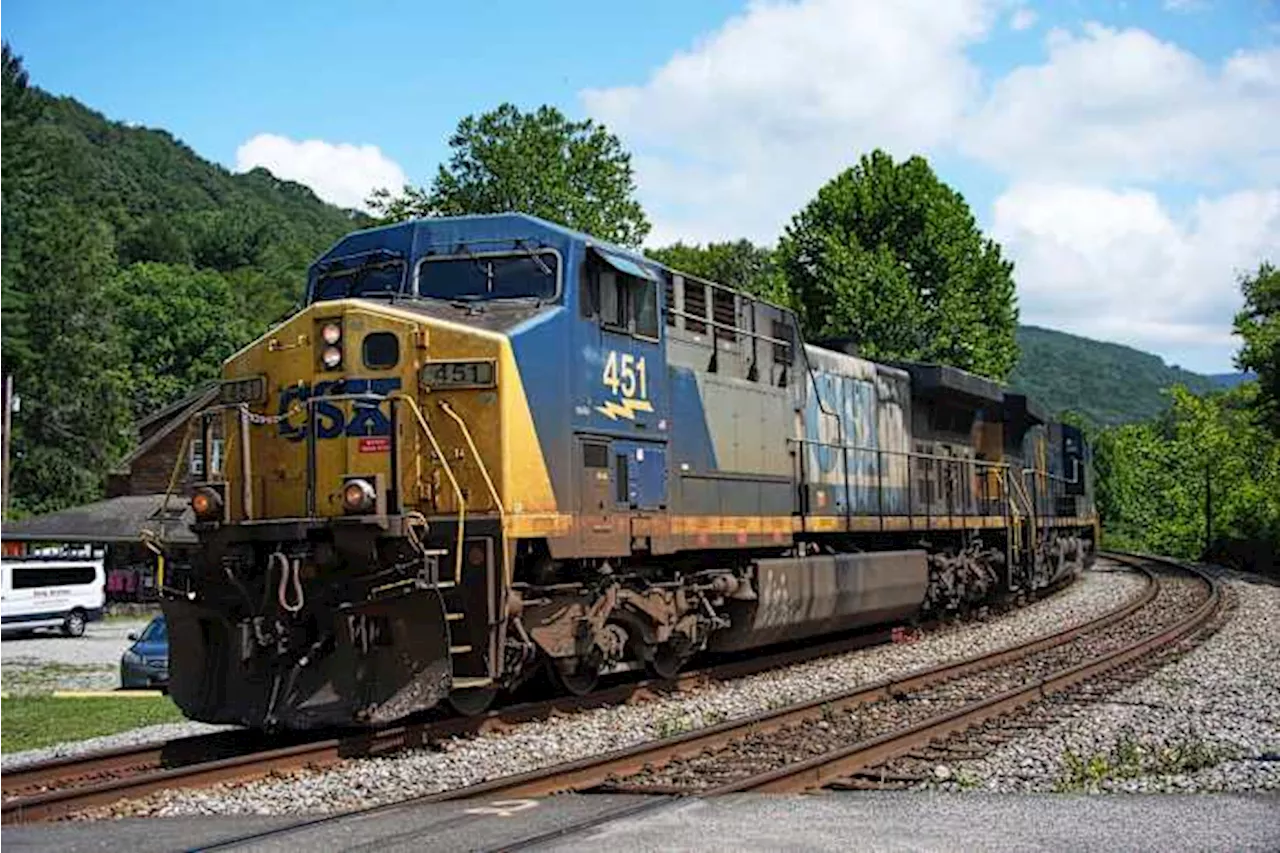 CSX railroad's merger prospects derail as BNSF and CPKC make clear they aren't interested in a deal